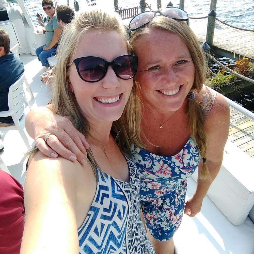 Meet your Posher, Becca